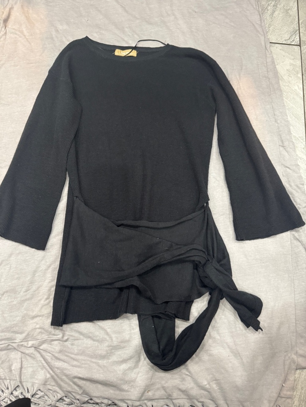 Free -est -Black Knit Tie-Waist bell sleeve Sweater Top - small (maybe a dress)